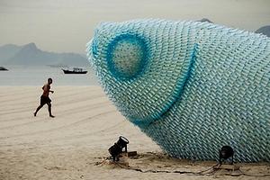 Sculptures poissons bouteilles plastiques
