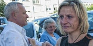Valérie « Rosse D’abord » pleure sur son sort de « femme battue » à l’élection législative