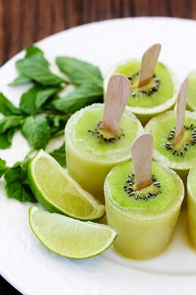 My favorite recipes, mon board du jour kiwi-mojito-popsicles-11.jpg