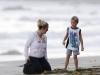 thumbs xray withfamily 28129 Photos : Britney et ses fils à la plage   23/06/12