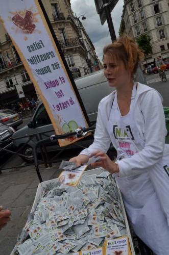 La pub du jour : Distribution de fruits à la Défense [NA]