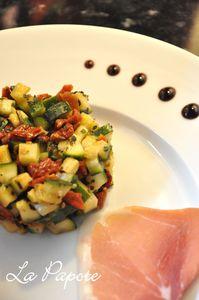 Tartare_de_courgettes_et_tomates_confites_sur_lit_de_Serrano_2