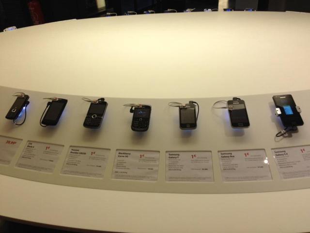 Free Mobile ouvre une boutique ayant pour modèle les Apple Store...