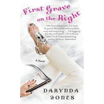 Darynda JONES : First Grave on the Right : 7/10