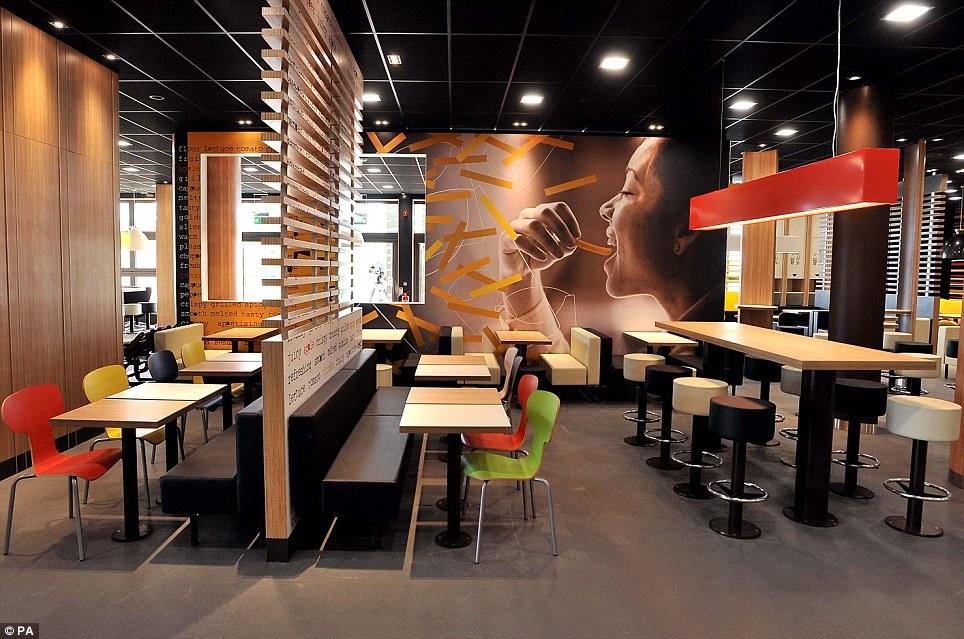 Photos du plus grand McDonald’s du monde (Londres)