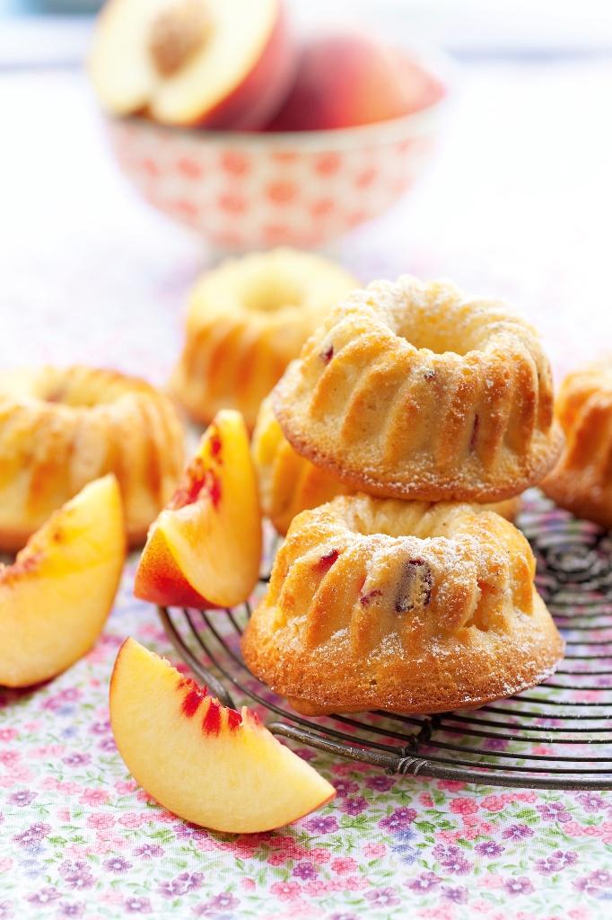 Petits Savarins à la pêche d’ici, vanille et agrumes {recette inside}