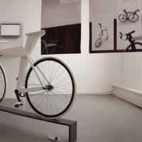 Rollin bicycle concept, expo