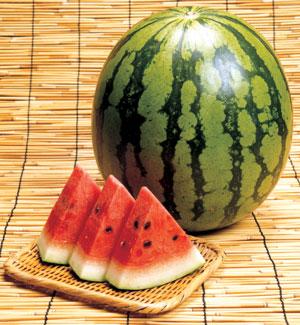 La pastèque, le fruit indissociable de l'été au Japon