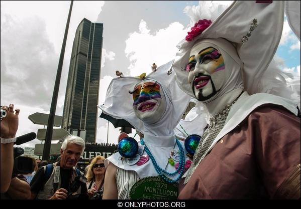 marche-des-fiertes-2012-paris-0013