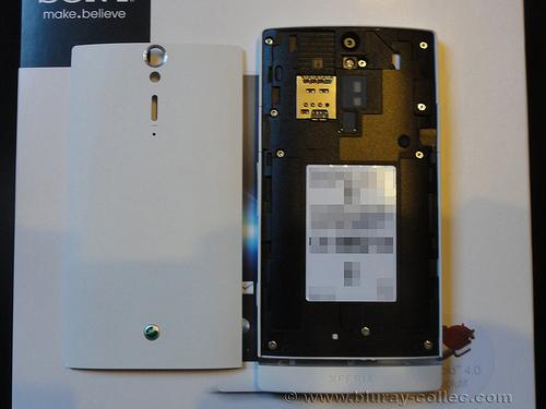 Sony_Xperia_S_Blanc (14)