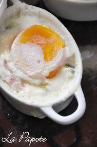 Oeufs_cocotte_courgettes_lardons_2