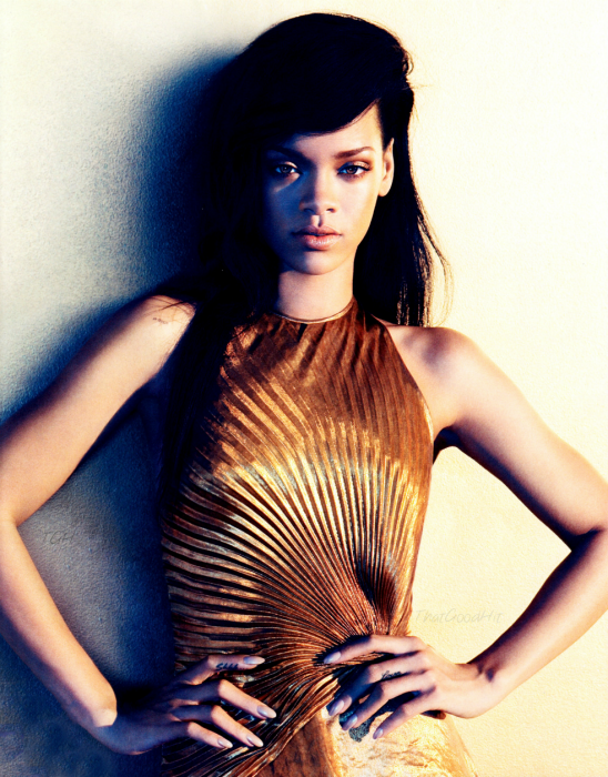 Rihanna fait la une du magazine Bazaar