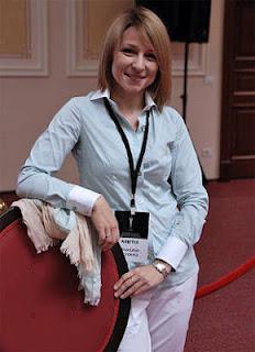 L'arbitre et maître international Anastasia Sorokina, originaire du Belarus, vit actuellement en Australie  