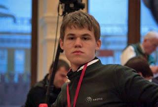 Echecs à Astana : le Norvégien et n°1 au Elo mondial Magnus Carlsen  