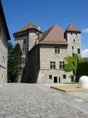 2006-06-05-Annecy-Chateau-TourLogisPerriere