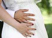 Elle accouche lors mariage