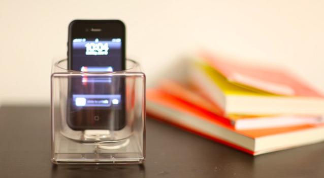 Le Cube: Dock pour iPhone...