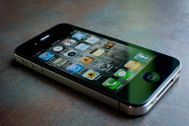 Bouygues Telecom: Vente flash iPhone 4 à 1 €...