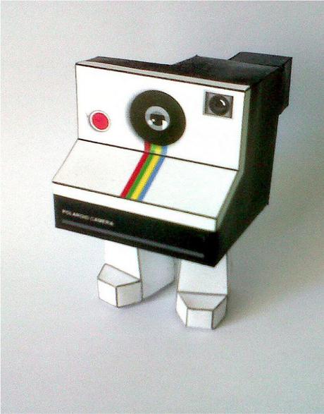 Polaroid Paper Toy