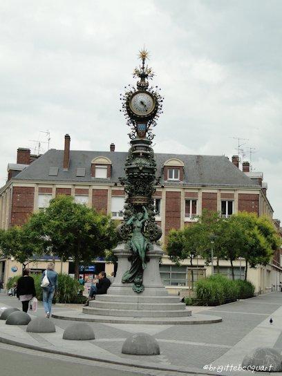 Une belle promenade touristique à Amiens
