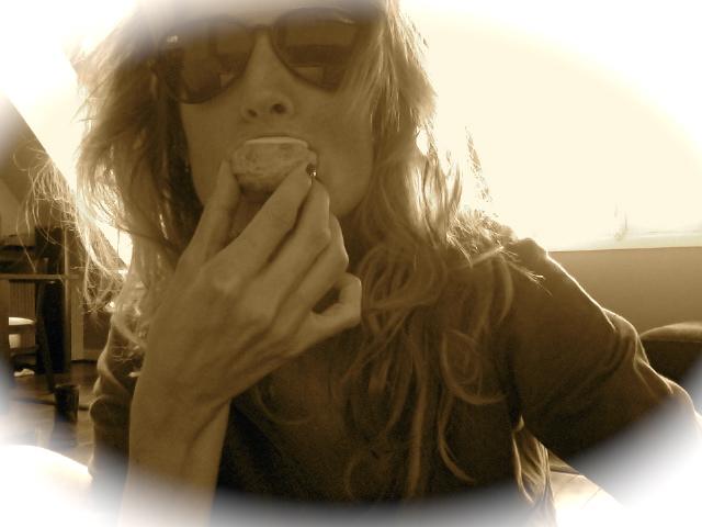 Nouvelle adresse : Popelini rue des Martyrs !