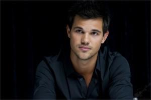 Portraits de Taylor Lautner au Comic Con 2012