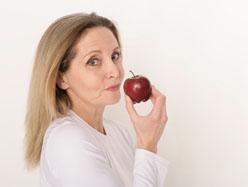 Des changements alimentaires peuvent reduire les symptomes de la menopause