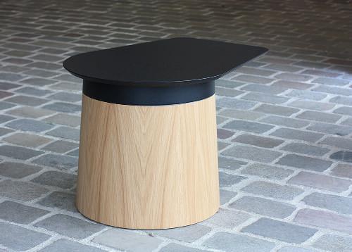 Caps la table à visière par Ludovic Renson