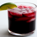 Un cocktail avec du vin et du cola ?