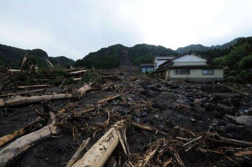 Après les inondations, un typhon menace le sud du Japon