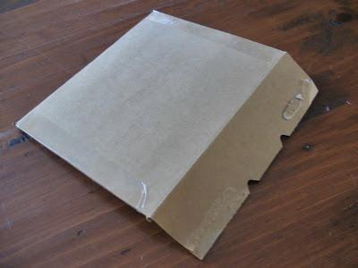 Fabriquer vos enveloppes d'expéditon en carton recyclé