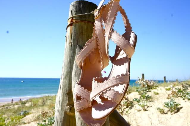 Image and video hosting by TinyPic