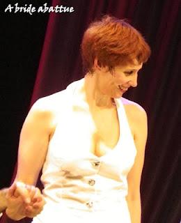 Broadway en Chanté ! le nouveau spectacle d'Isabelle Georges est sur les planches du Théâtre La Bruyère