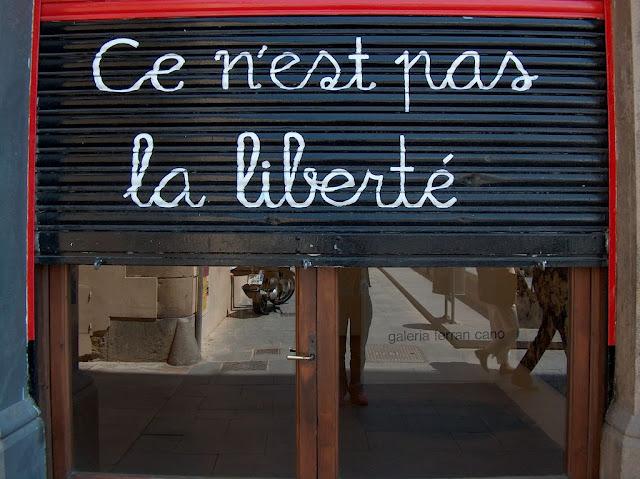 version marginale sur-titrée