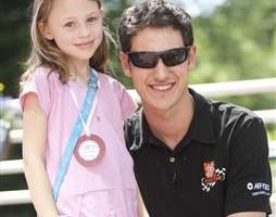 2012 Joey Logano Poses For Photo With CHaD Patient 254x200 Photos: Joey Logano visite le Childrens Hospital
