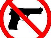 Fous, armes politique