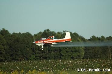 L'épandage aérien de pesticides continue...