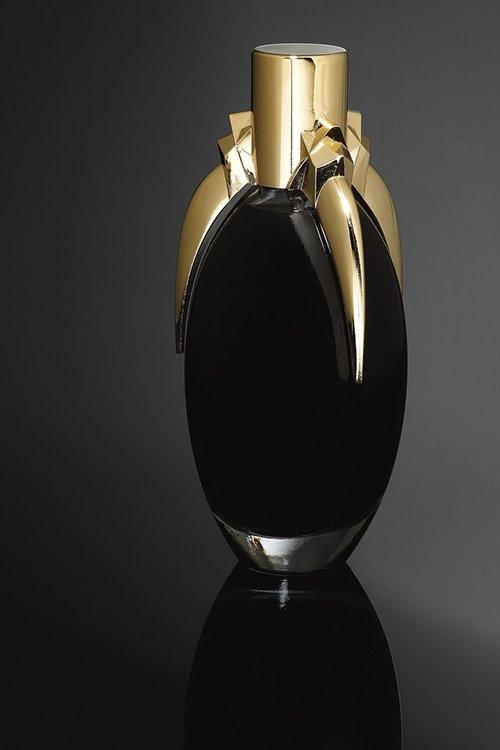Fame : le premier parfum noir de Lady Gaga est In or Out ?