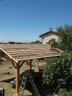 Auvent qu'on va appeler préau ?