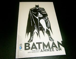 L'intégrale de Batman : Année Un et le tome 1 de Catwoman : La règle du jeu.