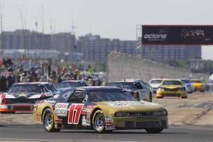 dj kennington turn 1 ncats edmonton 072212 300x200 Canadian Tire Series At Edmonton: Les photos du Week end
