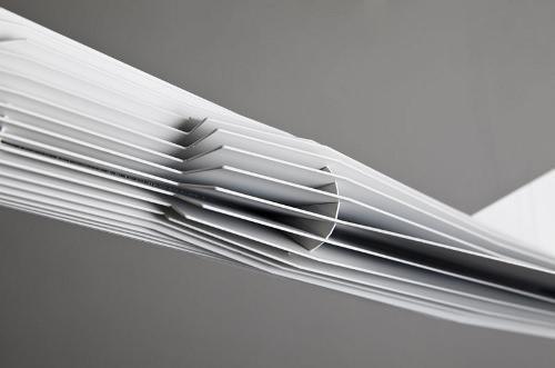 Ceci n’est pas un Mirage luminaire par Francis Chabloz