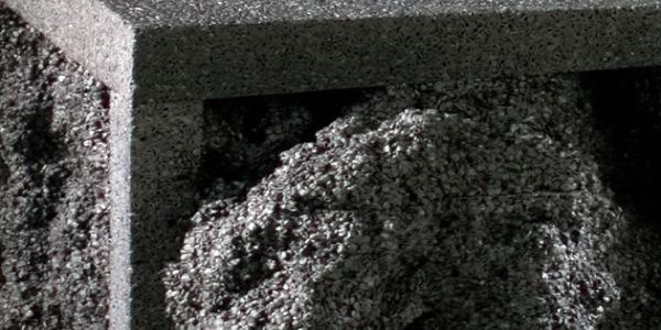 ‘Métamorphosis’ la chaise volcanique par Ian Blasco !