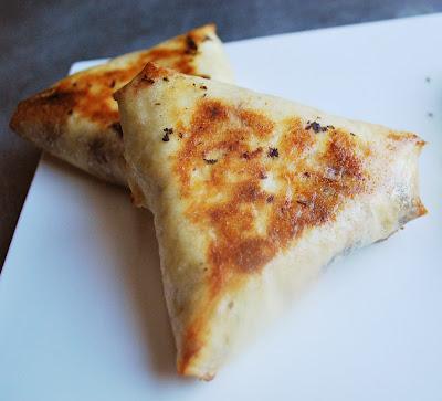 Petits feuilletés à la fêta ou sorte de boureks