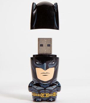 Limited Edition Dark Knight USB Flash Drive. Clé USB Batman !