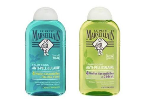 Des huiles essentielles contre les pellicules