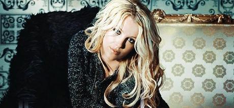 Voter pour Till The World Ends comme meilleure chanson de l'année