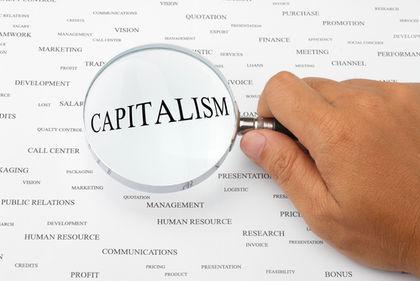 capitalisme et socialisme: définition