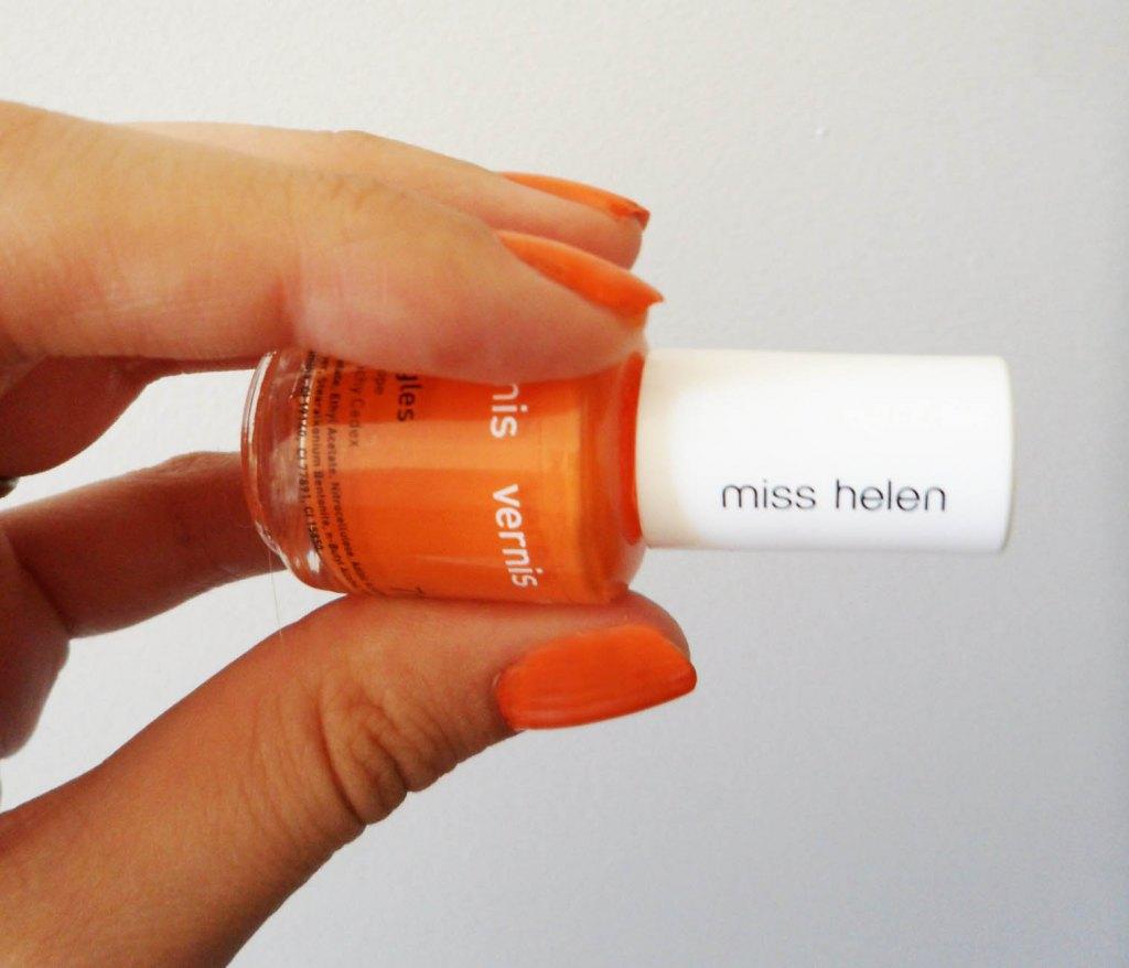 Le vernis orange Miss Helen très pep’s !