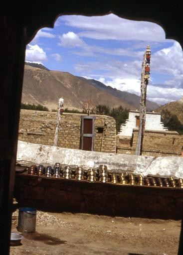 tibet-samye-porche.1206522771.jpg